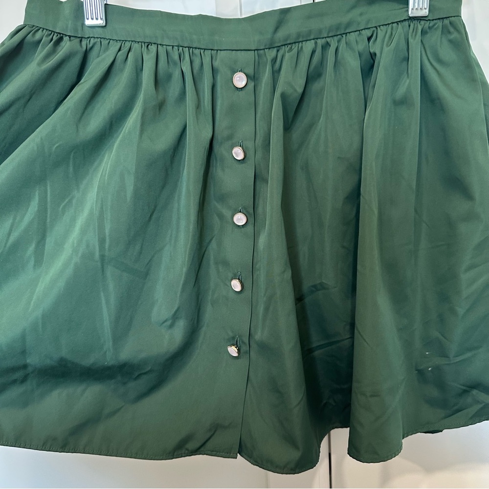 Amanda Uprichard Forest Green Skirt/skort, size medium, buttons